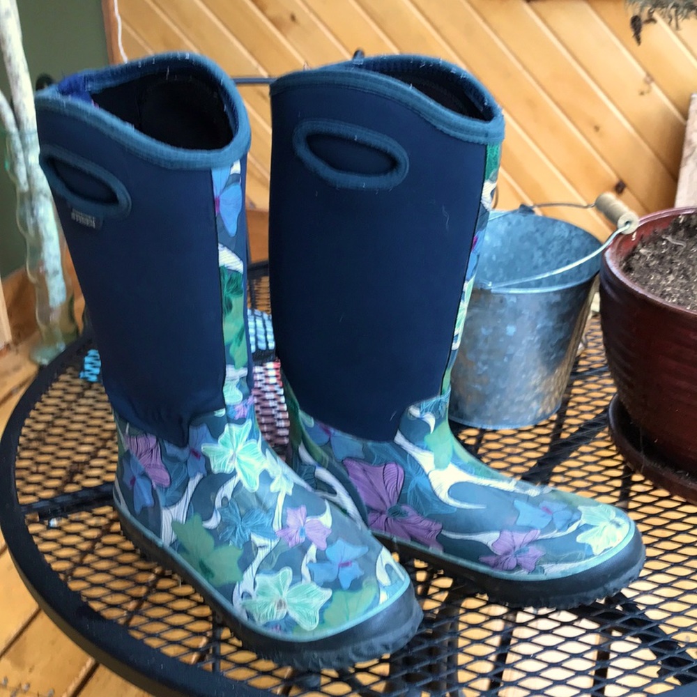 Women’s Bogs rubber boots